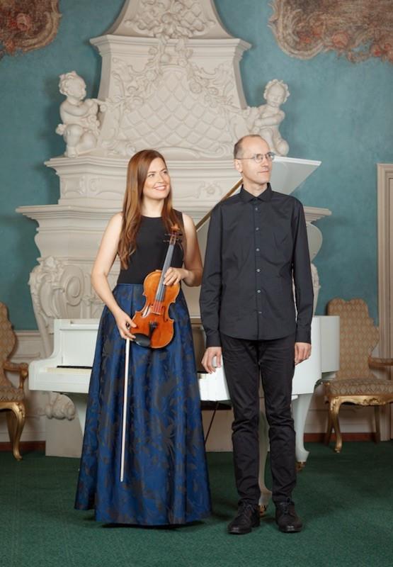 Marie-Helen Aavakivi (viiul) ja Ralf Taal (klaver)
